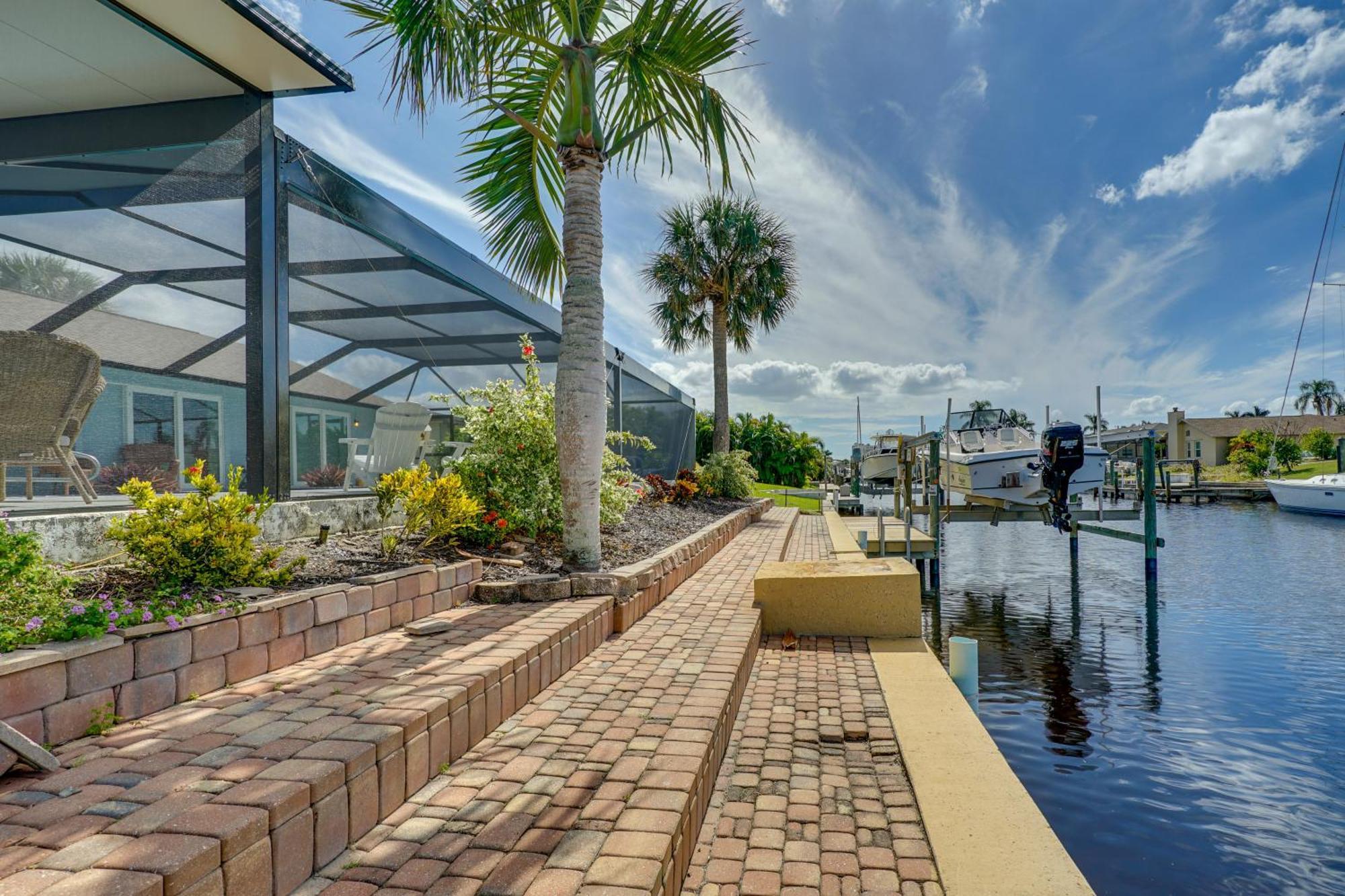 Beachy Cape Coral Home - Swim, Fish, Boat! Luaran gambar