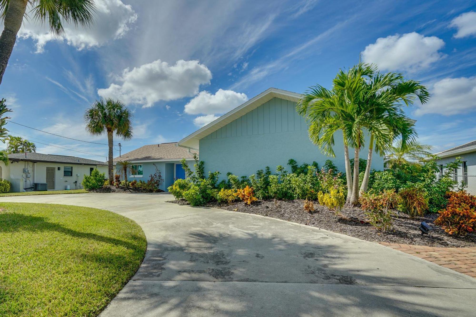 Beachy Cape Coral Home - Swim, Fish, Boat! Luaran gambar